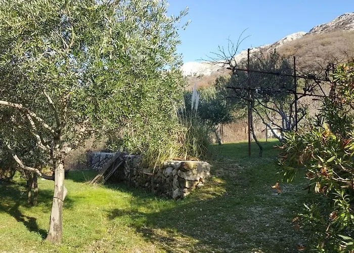 Petra, Baska Apartment *