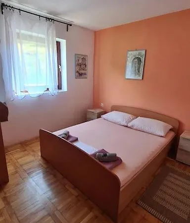 Petra, Baska * Jurandvor