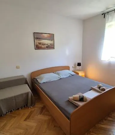 Petra, Baska Jurandvor