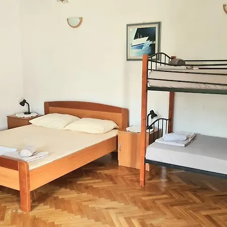 Petra, Baska Apartmán Jurandvor