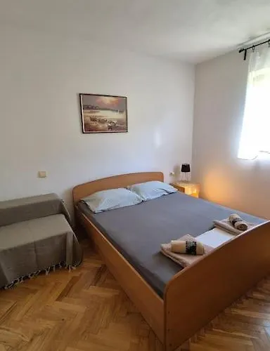 Petra, Baska Jurandvor